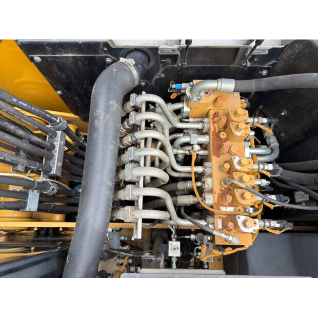 2015 Caterpillar M318F-49073931