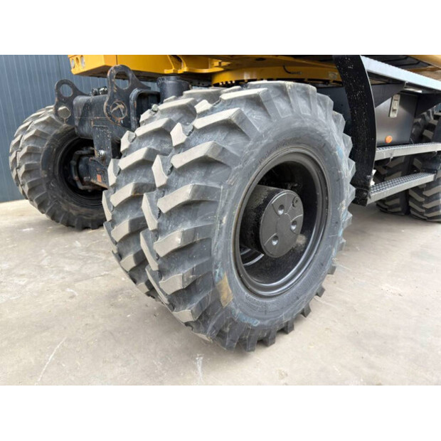 2015 Caterpillar M318F-49073932