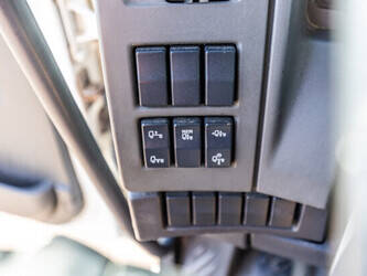 2013-renault-premium-340-dxi-1487327-49076981