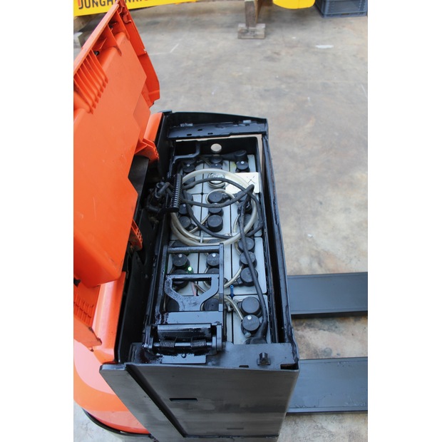 2018 BT LWE200-49078391