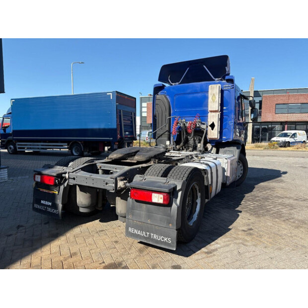 2017 رينو D-49079701
