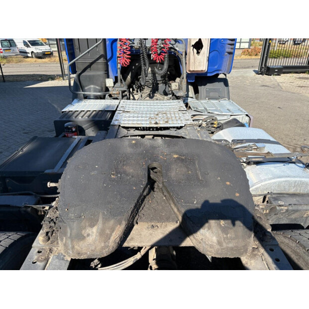 2017 رينو D-49079703