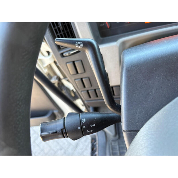 2015 Volvo FL-49079735