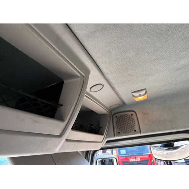 2015 Volvo FL-49079739