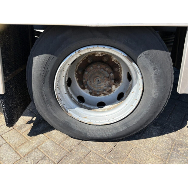 2015 Volvo FL-49079747