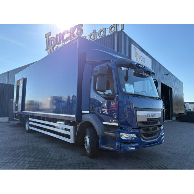 2016 داف LF-49079814