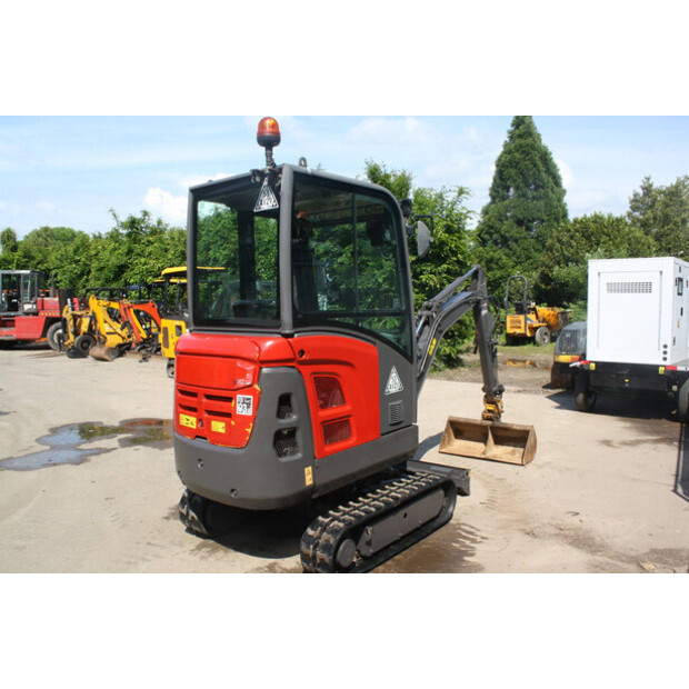 2018 Volvo EC18D-49080657