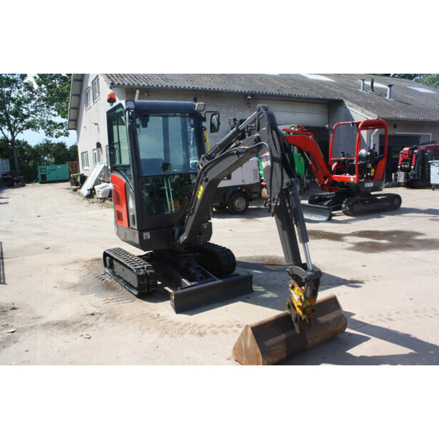 2018 Volvo EC18D-49080658