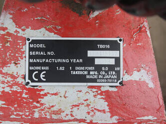 2013-takeuchi-tb016-1487462-49080710