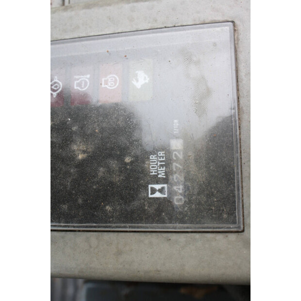 2013 TAKEUCHI TB016-49080711