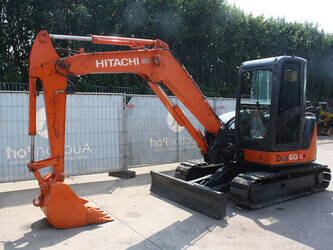 2013-hitachi-zx60u-49080843
