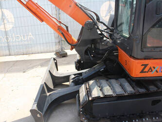 2013-hitachi-zx60u-49080852