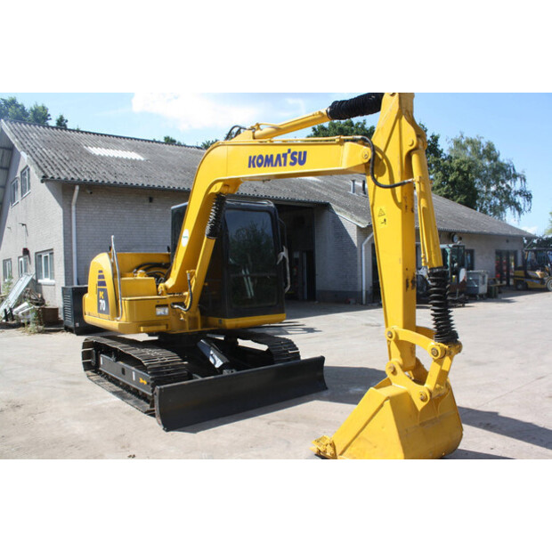 2016 Komatsu PC70-8-49080971
