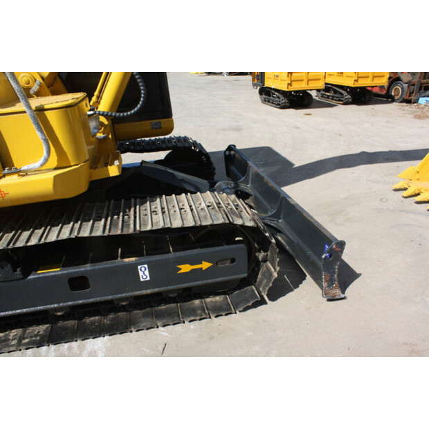 2016 Komatsu PC70-8-49080985