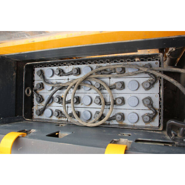 2002 جنجهينريتش EJC12-49081235