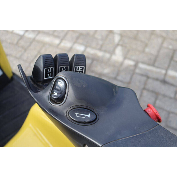2010 Hyster J2.0XN-49081334