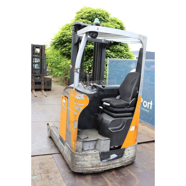 2011 Still FM-X20-49081530