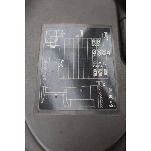 2010 Still FM-X25-49081580
