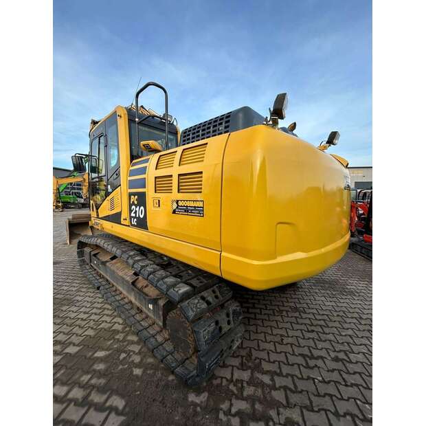 Komatsu PC210LC-11-49081994