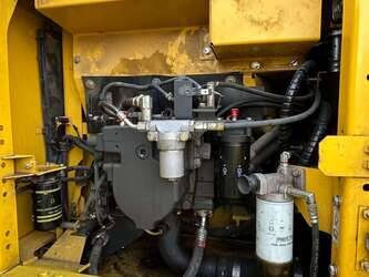 komatsu-pc210lc-11-1487523-49081997