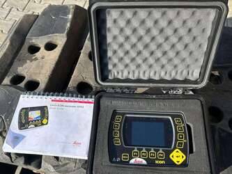 komatsu-pc210lc-11-1487523-49082009