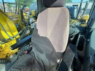 komatsu-pc210lc-11-1487523-49082012