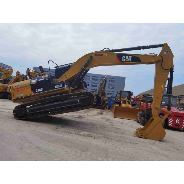 2025 Caterpillar 320DL-49082037