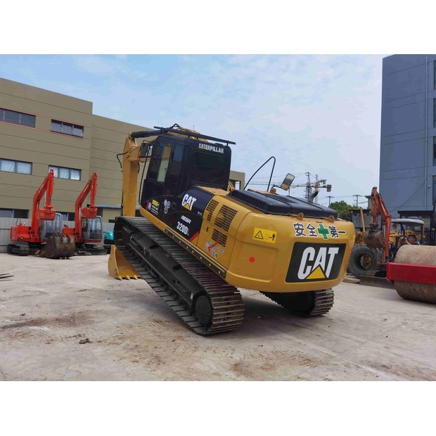 2025 Caterpillar 320DL-49082043