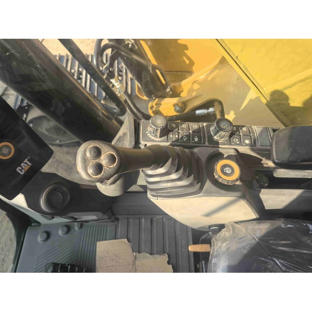 2024 Caterpillar 320GC-49082053