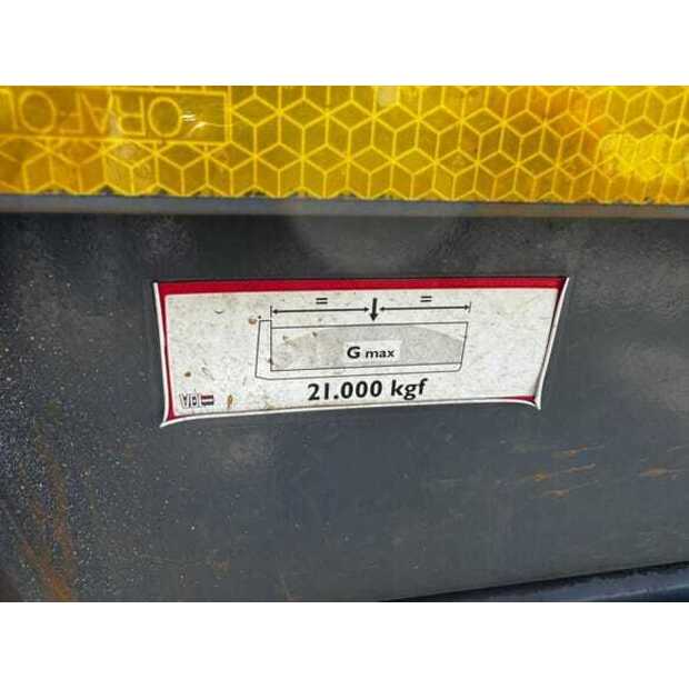 فولفو FM-49082161
