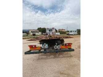 renault-midlum-1487540-49082252