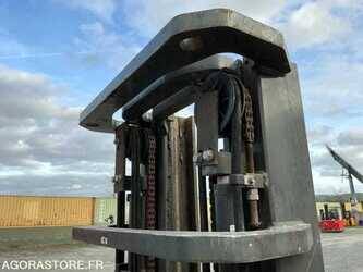 nissan-ud02a25pq-3f550-1487559-49082438