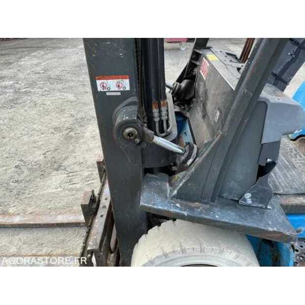 NISSAN UD02A25PQ - 3F550-49082440