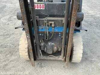nissan-ud02a25pq-3f550-1487559-49082442