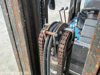 nissan-ud02a25pq-3f550-1487559-49082443
