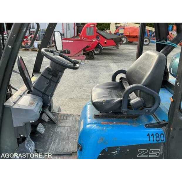 NISSAN UD02A25PQ - 3F550-49082446