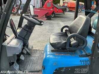 nissan-ud02a25pq-3f550-1487559-49082446