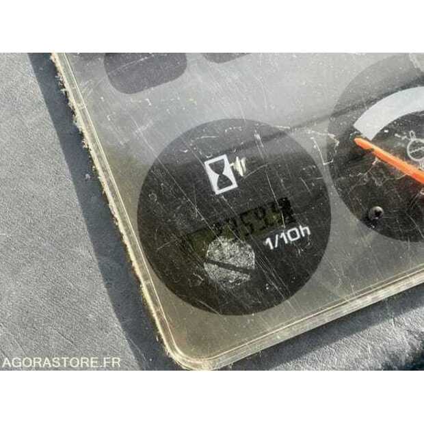 NISSAN UD02A25PQ - 3F550-49082447