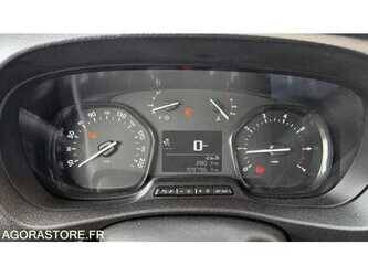 2021-peugeot-expert-1487560-49082471