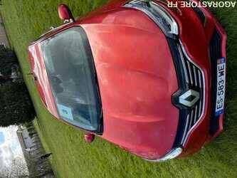 2017-renault-megane-1487563-49082558