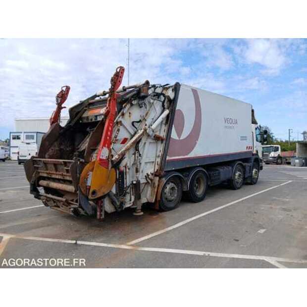 2002 سكانيا 114-49082623