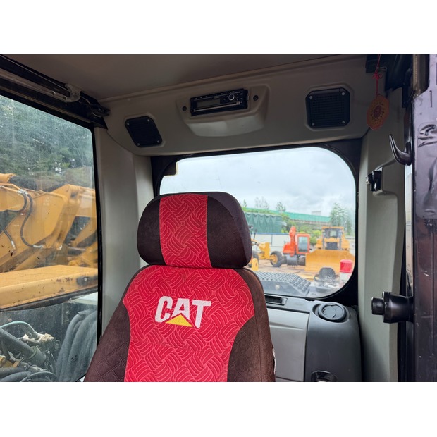 2018 Caterpillar M320D2-49086592