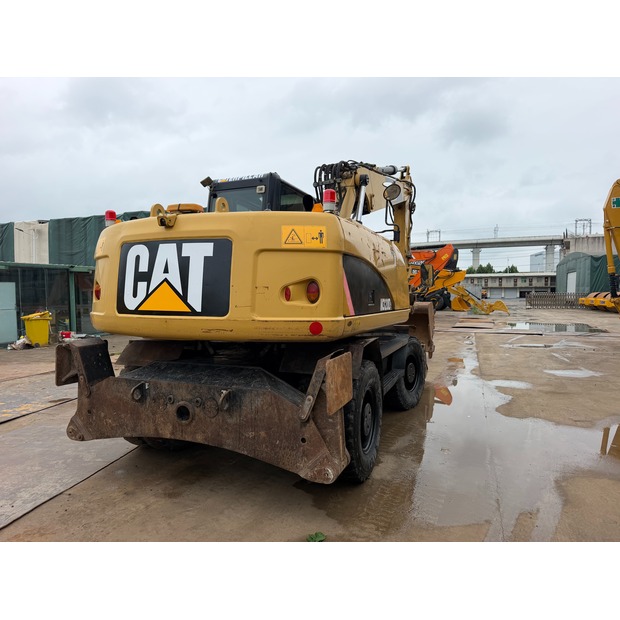 2018 Caterpillar M320D2-49086593