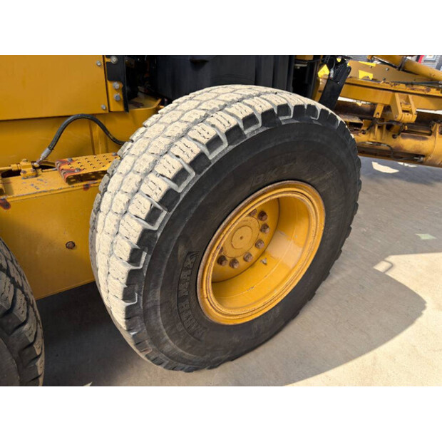 2011 Caterpillar 140M2-49086905