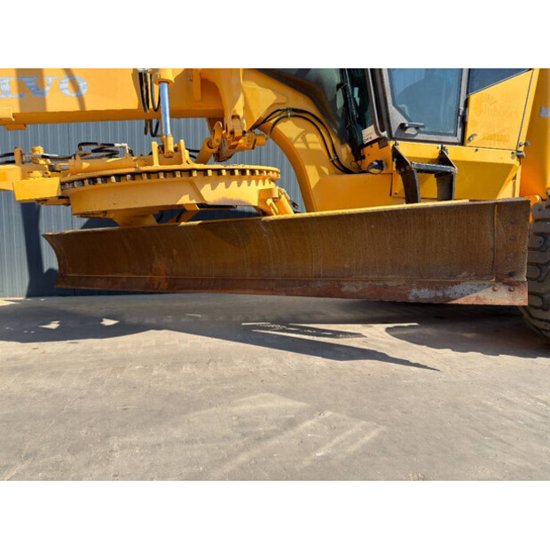 2011 Volvo G946-49087138