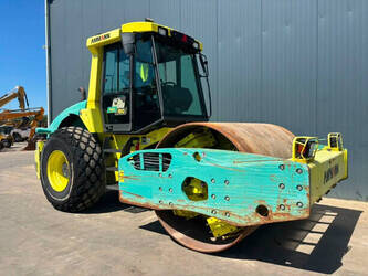 2015-ammann-asc150d-49087275
