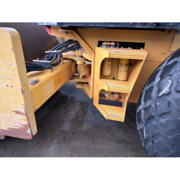 2010 Caterpillar CS74-49087347