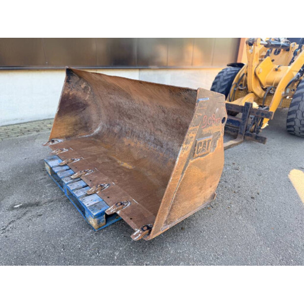2017 Caterpillar 908M-49088234
