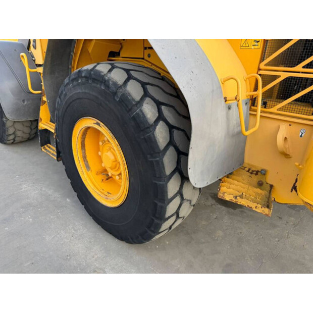 2011 Volvo L60F-49088639