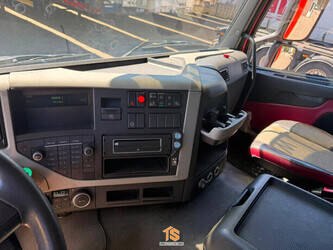 2014-volvo-fm-330-1487734-49089820
